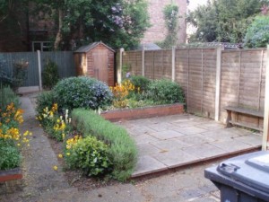 Station Road, Carlton - Private and well maintained ack garden